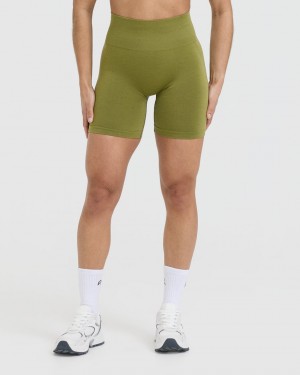 Short Oner Active Effortless Seamless Vert Olive Vert | VM5013926